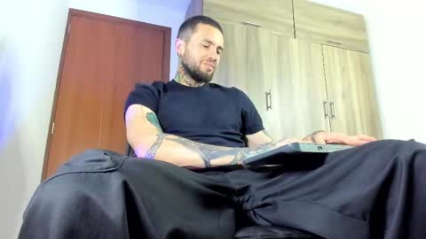 steven  online show from November 2, 2025, 10:45 pm