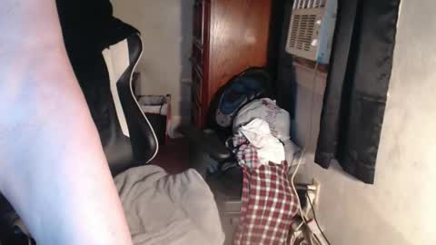 Snapshot of masterbatemike1 chatting on June 7, 2026, 4:44 pm MasterbateMike online show from June 7, 2026, 4:44 pm
