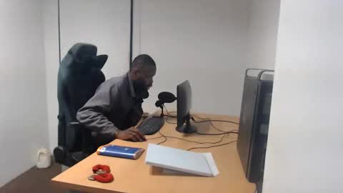 Masterdomfuck online show from June 10, 2026, 8:41 pm