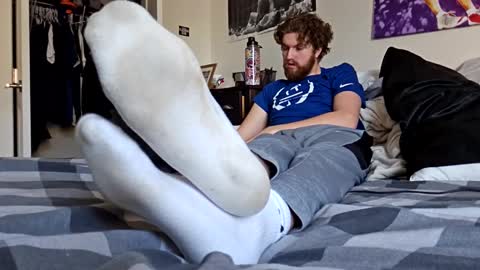 Snapshot of masterevan15 chatting on February 16, 2025, 9:05 pm CanuckSoles online show from February 16, 2025, 9:05 pm