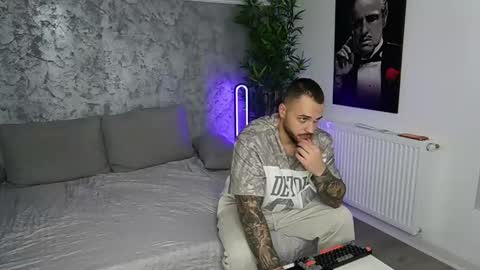 Snapshot of masterkingmuscle chatting on January 14, 2026, 8:14 pm masterkingmuscle online show from January 14, 2026, 8:14 pm