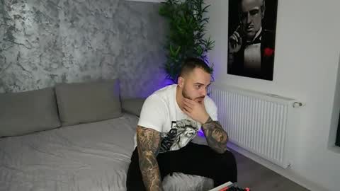 Snapshot of masterkingmuscle chatting on February 5, 2026, 9:52 pm masterkingmuscle online show from February 5, 2026, 9:52 pm