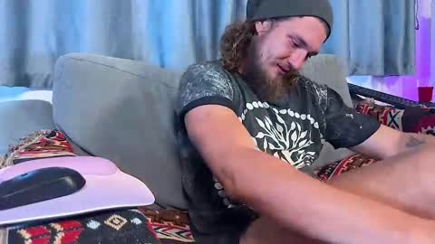   online show from February 15, 2025, 8:11 am