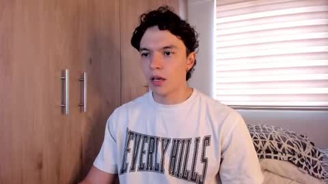 mastrangelo_x online show from November 29, 2025, 8:23 pm