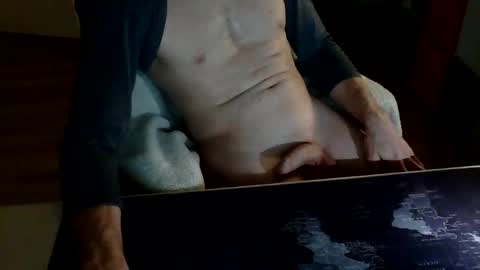 Snapshot of masturbatemindbreaker chatting on December 8, 2024, 10:14 pm MasturbateMindbreaker online show from December 8, 2024, 10:14 pm