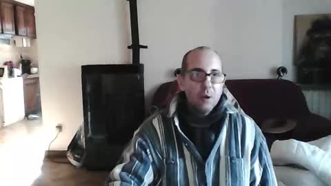 Snapshot of mat11efou chatting on January 17, 2025, 12:10 pm mat11efou online show from January 17, 2025, 12:10 pm