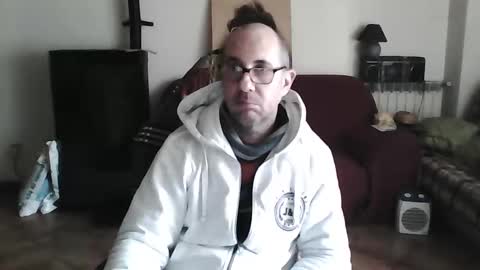 Snapshot of mat11efou chatting on February 17, 2025, 9:46 am mat11efou online show from February 17, 2025, 9:46 am