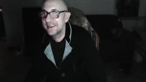 Snapshot of mat11efou chatting on March 9, 2025, 7:34 am mat11efou online show from March 9, 2025, 7:34 am