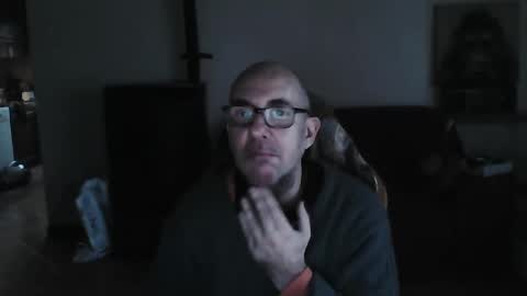 Snapshot of mat11efou chatting on March 12, 2025, 8:19 am mat11efou online show from March 12, 2025, 8:19 am