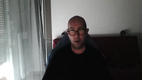 Snapshot of mat11efou chatting on October 8, 2025, 7:28 am mat11efou online show from October 8, 2025, 7:28 am