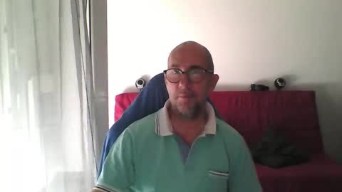 Snapshot of mat11efou chatting on October 9, 2025, 10:24 am mat11efou online show from October 9, 2025, 10:24 am