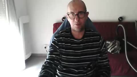 Snapshot of mat11efou chatting on October 11, 2025, 11:31 am mat11efou online show from October 11, 2025, 11:31 am