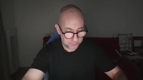 Snapshot of mat11efou chatting on November 4, 2025, 7:13 pm mat11efou online show from November 4, 2025, 7:13 pm