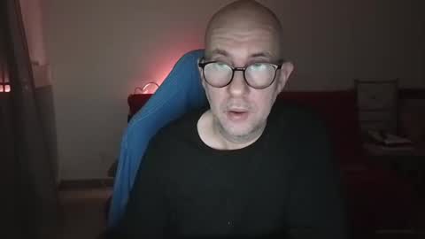 Snapshot of mat11efou chatting on November 6, 2025, 5:41 am mat11efou online show from November 6, 2025, 5:41 am