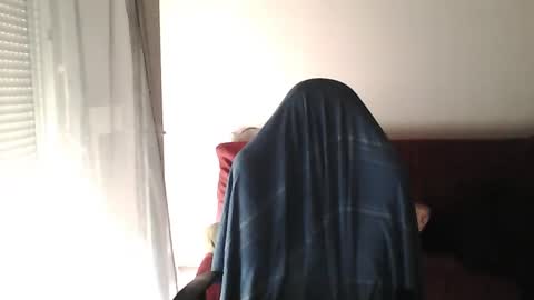 Snapshot of mat11efou chatting on November 13, 2025, 12:37 pm mat11efou online show from November 13, 2025, 12:37 pm