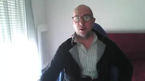 Snapshot of mat11efou chatting on November 19, 2025, 12:16 pm mat11efou online show from November 19, 2025, 12:16 pm