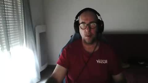 Snapshot of mat11efou chatting on November 21, 2025, 9:19 am mat11efou online show from November 21, 2025, 9:19 am