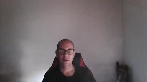 mat11efou online show from April 18, 2026, 7:01 am