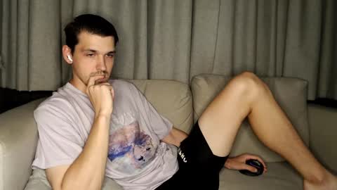 mateo_zeus online show from December 4, 2024, 5:22 pm