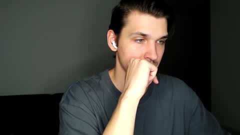 mateo_zeus online show from October 13, 2025, 10:43 pm