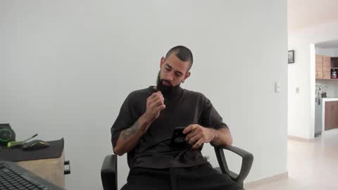 Matheus     online show from September 16, 2025, 2:40 pm