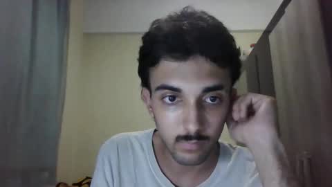 matheuscorumbar online show from April 4, 2026, 4:11 am