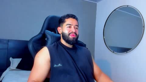 Mathew Flintt  online show from November 30, 2025, 6:01 pm