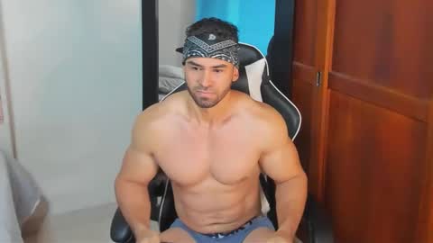 mathews_smith online show from October 9, 2025, 11:19 am