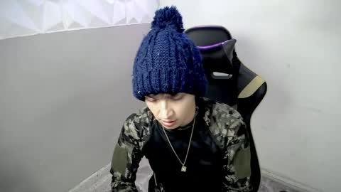 Snapshot of mathiass_twinkk_ chatting on May 31, 2026, 4:53 am MATHIAS online show from May 31, 2026, 4:53 am