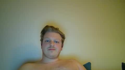 mathii1 online show from November 7, 2025, 8:20 pm