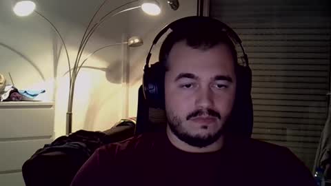 Snapshot of mathou34 chatting on December 2, 2024, 6:32 pm Mathou online show from December 2, 2024, 6:32 pm