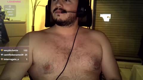 Snapshot of mathou34 chatting on December 10, 2024, 10:26 pm Mathou online show from December 10, 2024, 10:26 pm