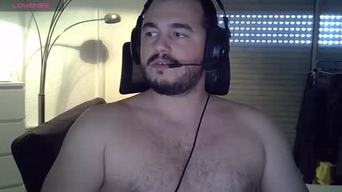 Snapshot of mathou34 chatting on December 11, 2024, 10:25 am Mathou online show from December 11, 2024, 10:25 am