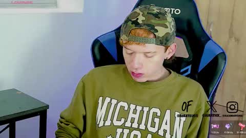 Alejandro Alex online show from November 28, 2025, 11:35 am