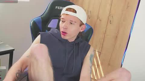 Alejandro Alex online show from November 30, 2025, 6:23 pm