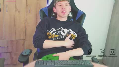 Alejandro Alex online show from December 5, 2025, 3:09 pm