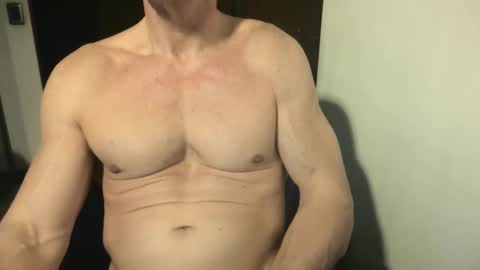 Snapshot of matiasmartin2030 chatting on March 9, 2026, 12:14 am MatiasMatureMuscle online show from March 9, 2026, 12:14 am