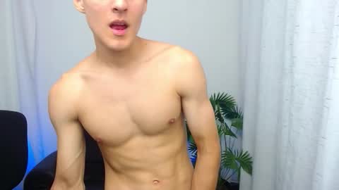 Matias online show from December 4, 2025, 2:59 pm