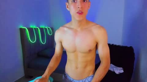Matias online show from July 27, 2026, 2:57 pm
