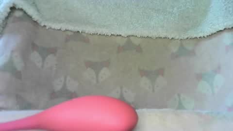 Snapshot of matildamoist chatting on February 6, 2026, 4:32 pm Matilda online show from February 6, 2026, 4:32 pm