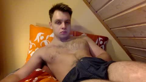 Snapshot of matko1492 chatting on December 18, 2024, 5:59 am matko1492 online show from December 18, 2024, 5:59 am