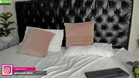 Snapshot of mattdevon chatting on February 13, 2025, 12:46 am Matt online show from February 13, 2025, 12:46 am