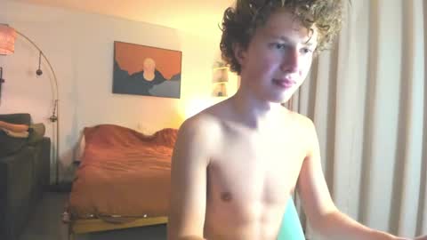 Matteo online show from April 14, 2026, 5:46 am