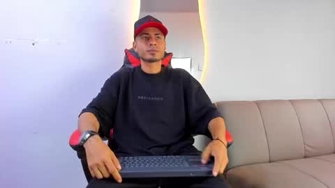 Matthew online show from December 16, 2025, 8:47 pm