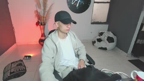 Snapshot of mattias_dantee chatting on January 27, 2025, 3:28 pm mattias online show from January 27, 2025, 3:28 pm