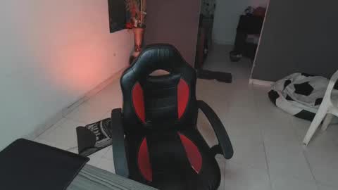 Snapshot of mattias_dantee chatting on February 7, 2025, 1:58 am mattias online show from February 7, 2025, 1:58 am