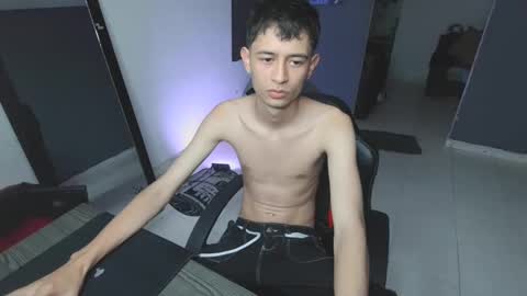 Snapshot of mattias_dantee chatting on February 10, 2025, 3:03 am mattias online show from February 10, 2025, 3:03 am