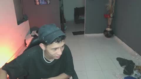 Snapshot of mattias_dantee chatting on February 21, 2025, 2:38 pm mattias online show from February 21, 2025, 2:38 pm