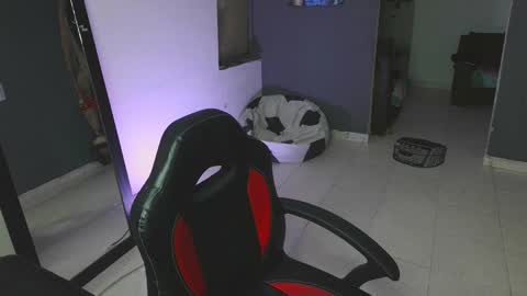 Snapshot of mattias_dantee chatting on February 25, 2025, 3:38 pm mattias online show from February 25, 2025, 3:38 pm