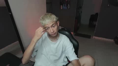 Snapshot of mattias_dantee chatting on March 6, 2025, 3:35 pm mattias online show from March 6, 2025, 3:35 pm